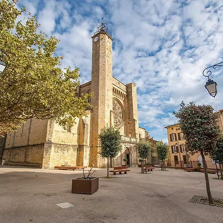 T2 Rénové Avec Balnéo Centre Historique *